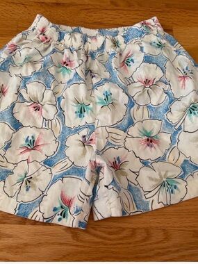 Vintage season ticket Floral Blue and White Elastic Waist Shorts youth 14